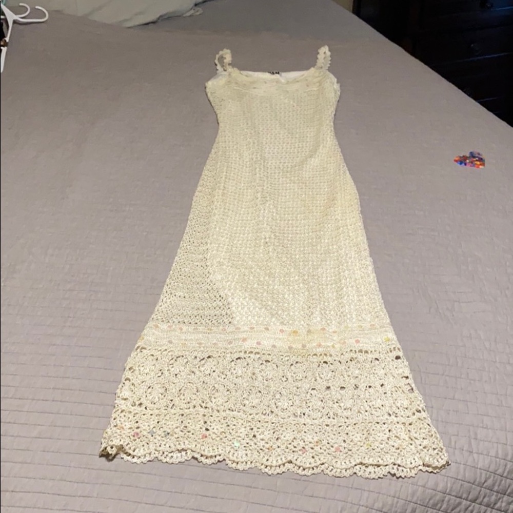 Knit/lace ivory slim fit dress